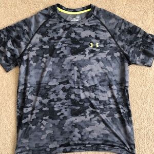 Under Armour Workout shirt